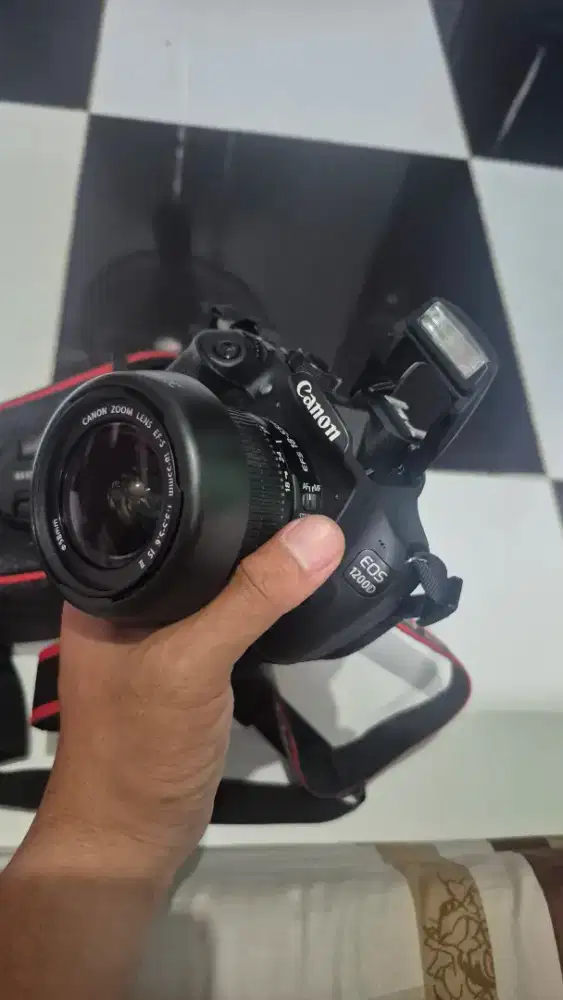 Kamera canon 1200D