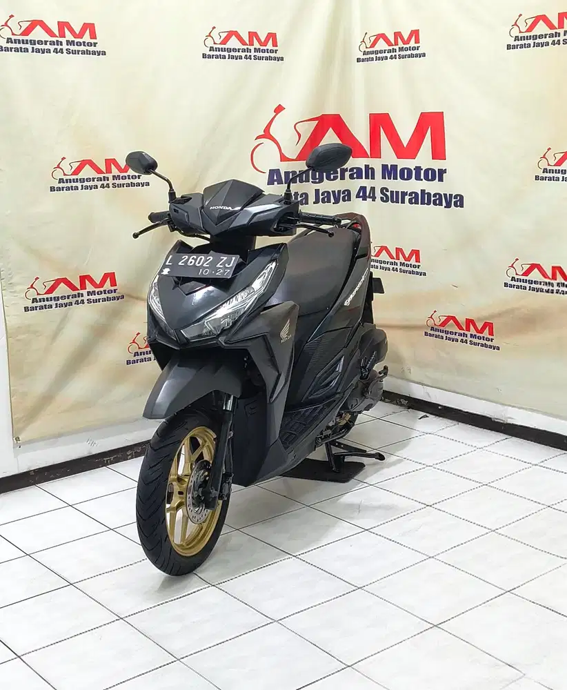 Honda Vario 150 Exl Tahun 2017 warna Hitam Doff velk gold