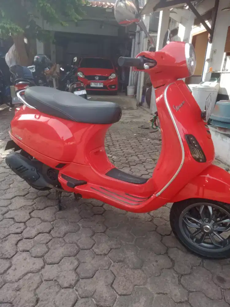 vespa LX 125 i. get