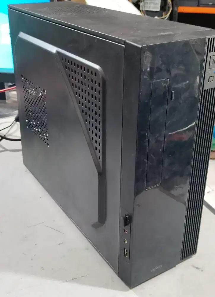 Komputer / PC ddr4 Intel G4400 VGA 2gb SSD 240gb ram 4 GB windows 10