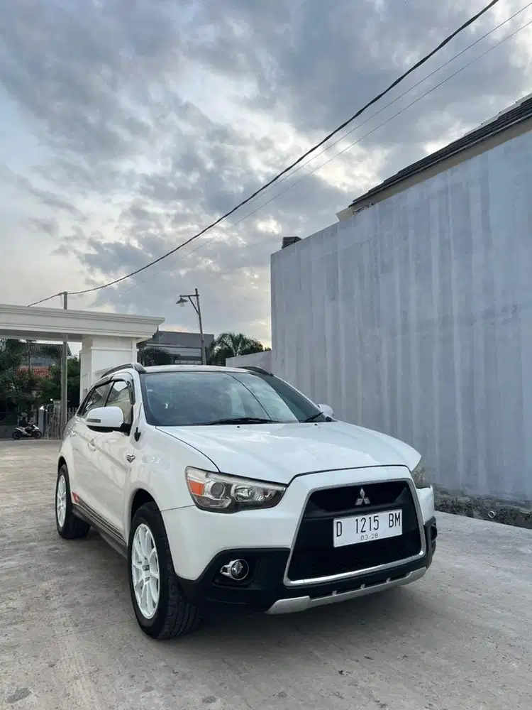 Outlander px panoramic matic tahun 2013 istimewa