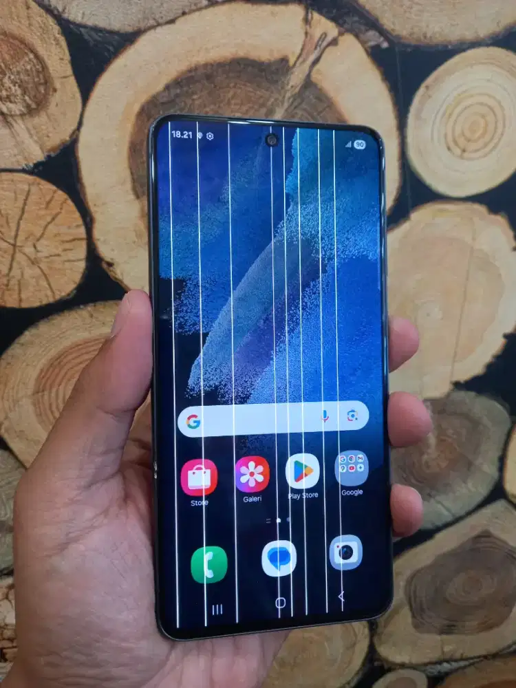 Samsung Galaxy S21 Fe Ram 8/256Gb Fullset ada minus