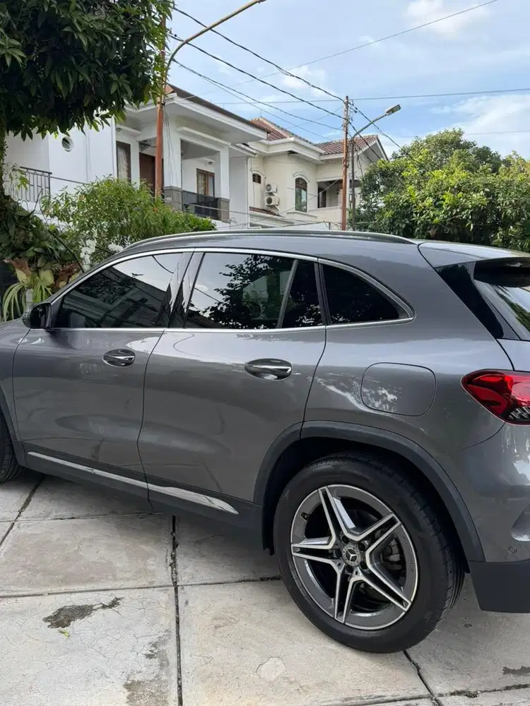 Mercedes Benz GLA200 2023