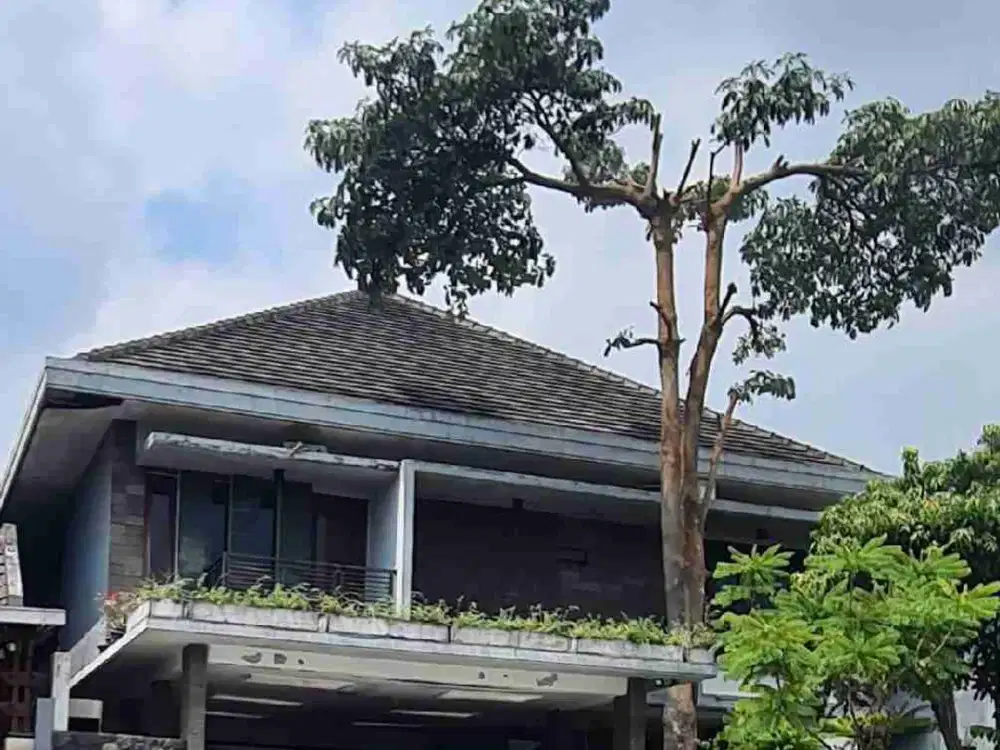 DIJUAL RUMAH ARAYA MALANG