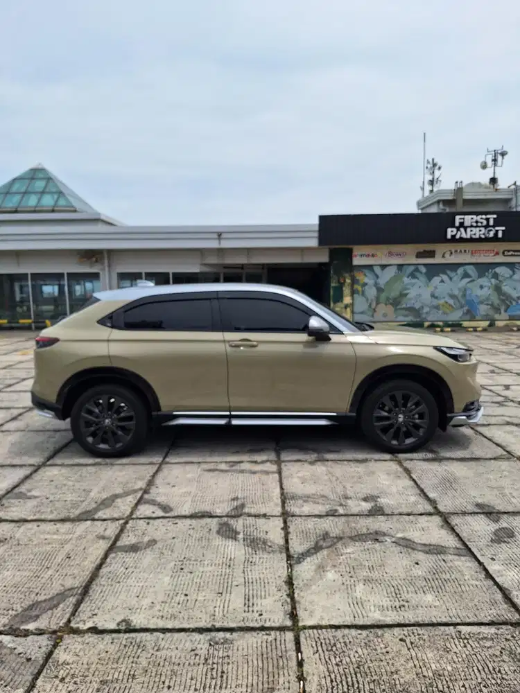 (TDP 30 JUTA) HONDA HRV 2024 SE WARNA KHAKI