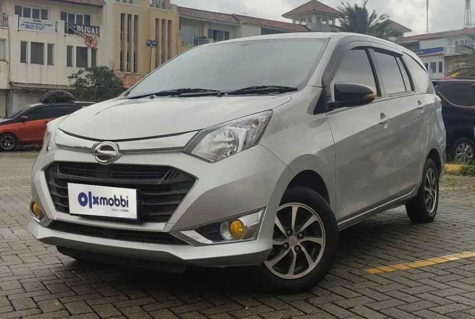TDP 4,JT Daihatsu Sigra 1.2 R Bensin-MT Silver 2016