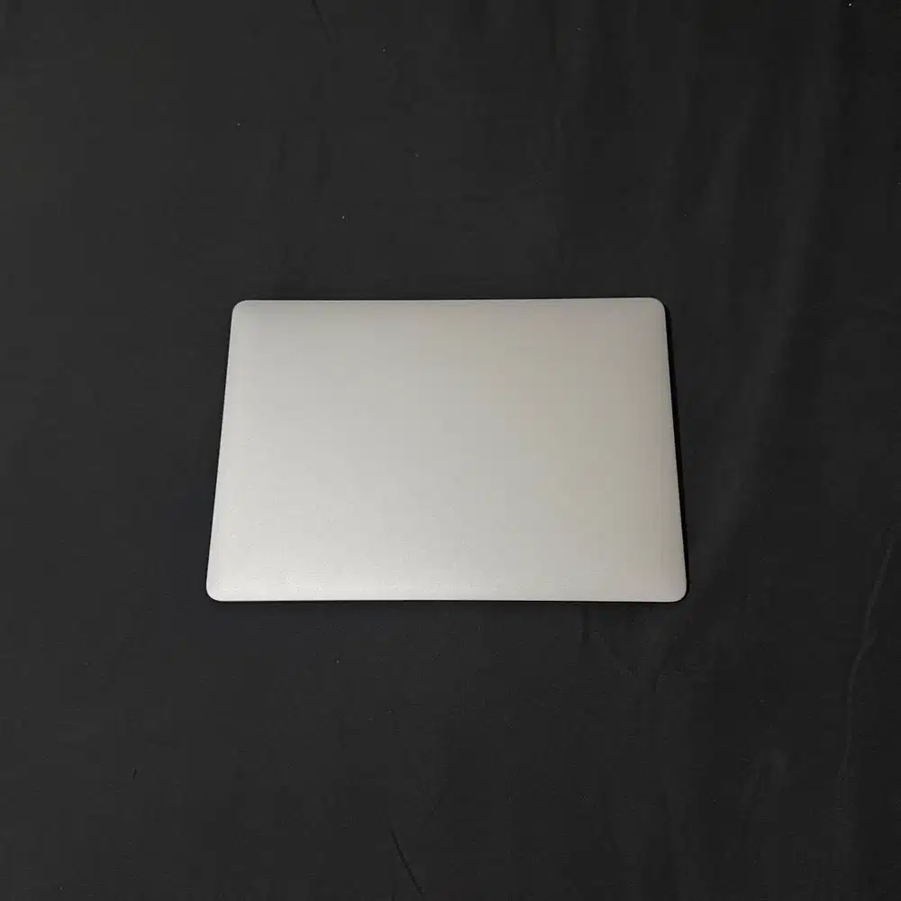(RARE) Macbook Air 2020 i3 8/128 13 inch Space Grey TANPA LOGO APPLE