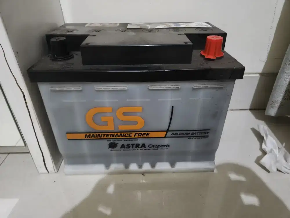 Aki BEKAS Kondisi Perlu Setrum Innova Reborn Bensin GS Astra 355LN2