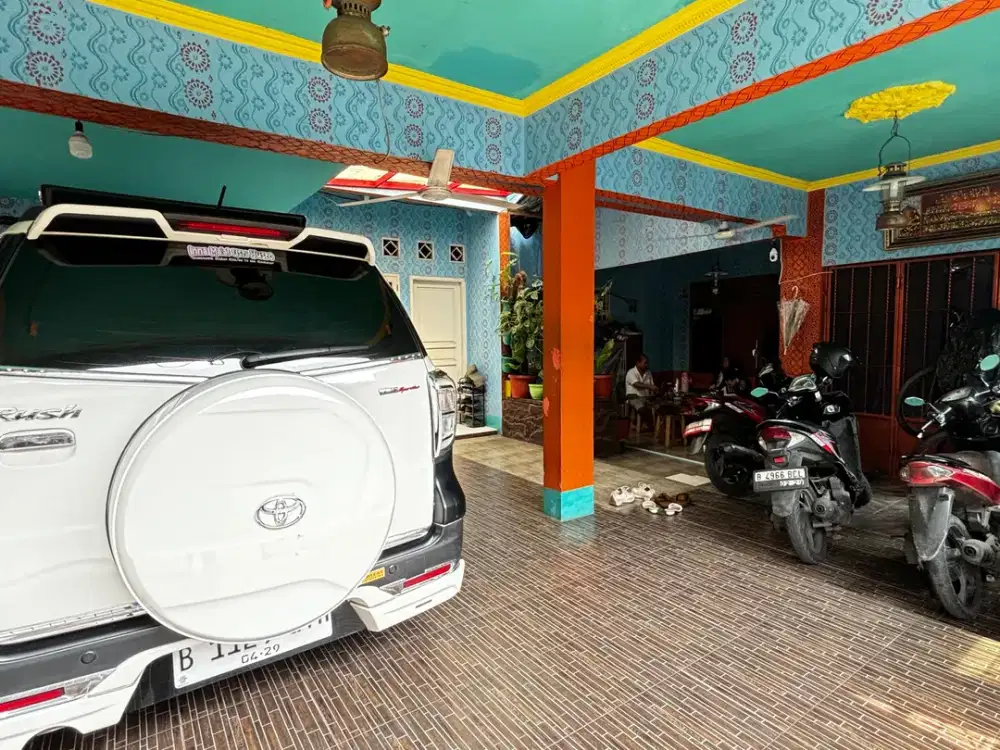 Rumah Utama Dan Ada Kost an Di Joglo Kembangan Jakarta Barat