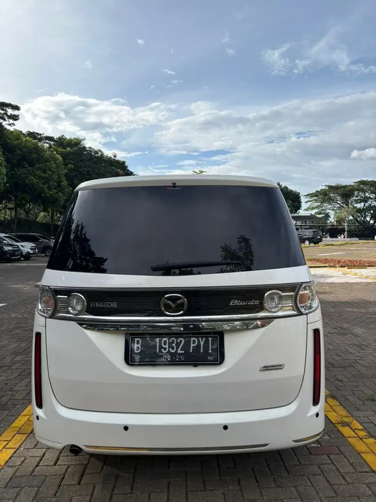 Mazda Biante 2015 Bensin