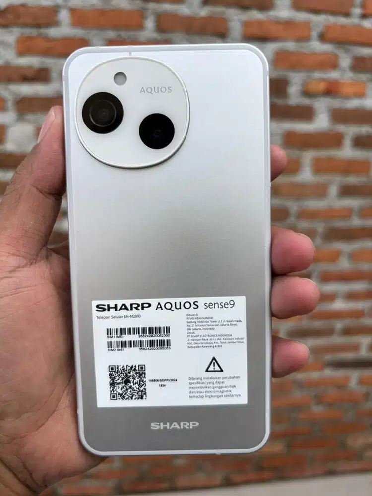 Sharp Aquos Sense 9 baru sebulan