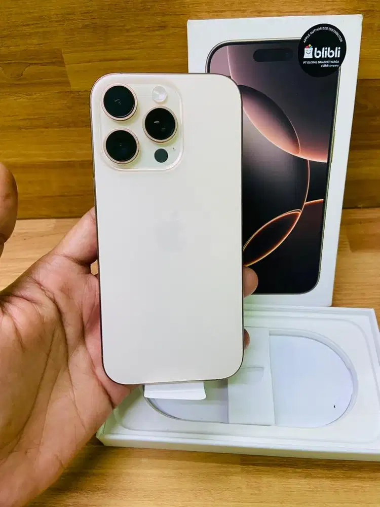 iphone 16 pro 256 GB iBox