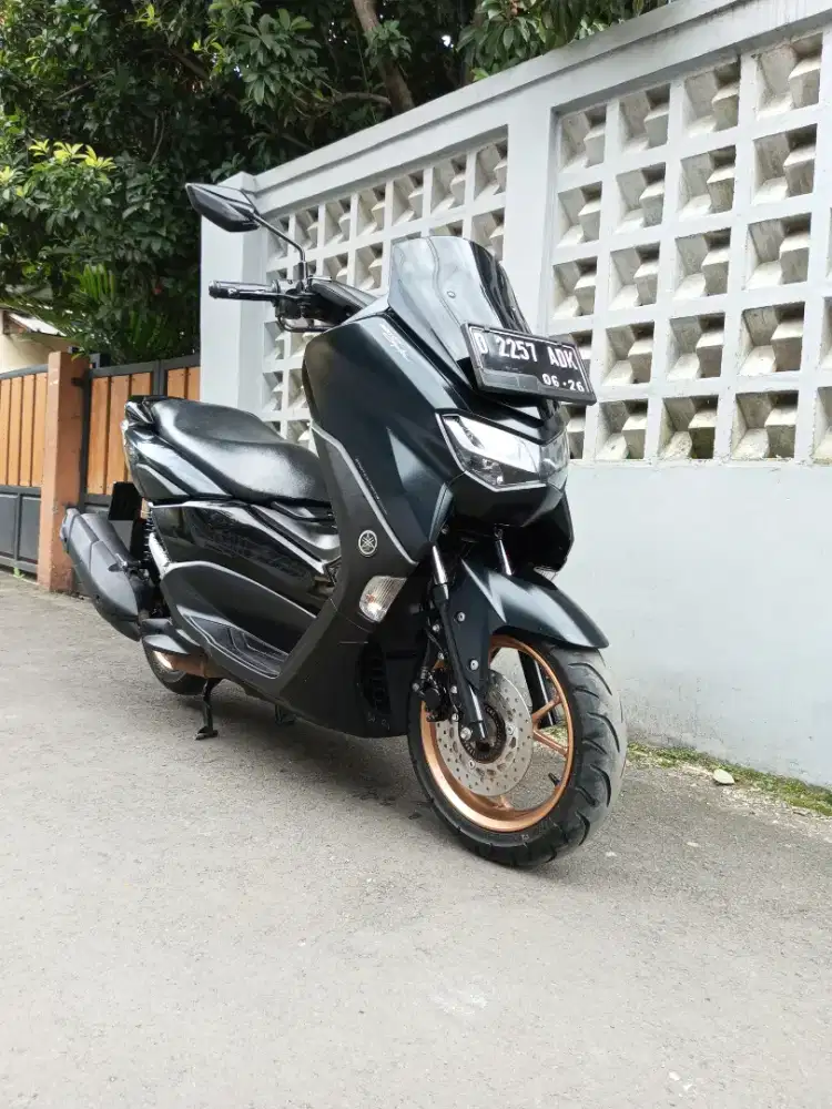 Yamaha nmax 2021 mulus kinclong orsinil