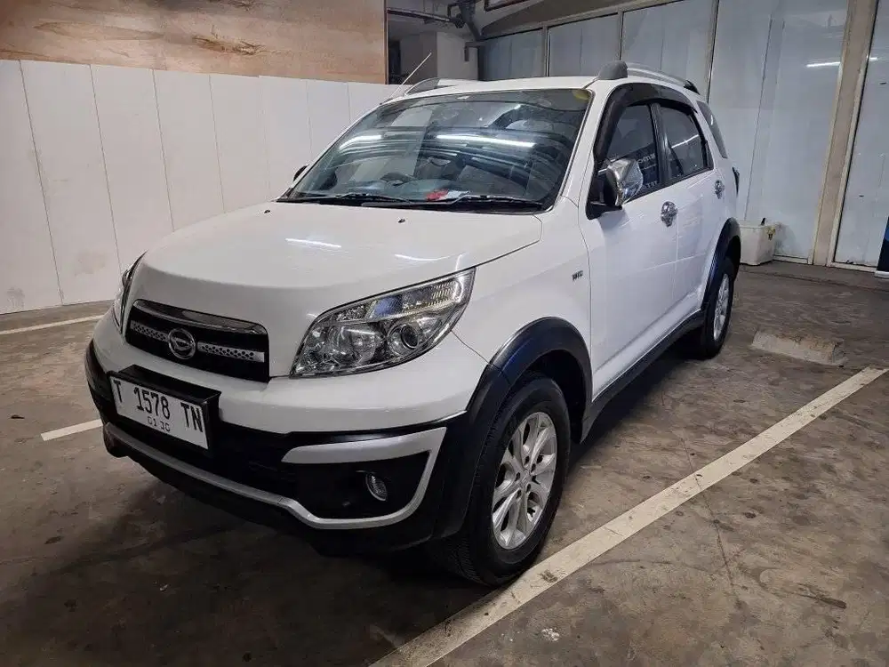 TDP Rendah -  Daihatsu Terios 1.5 TX Bensin MT 2014 Putih TN