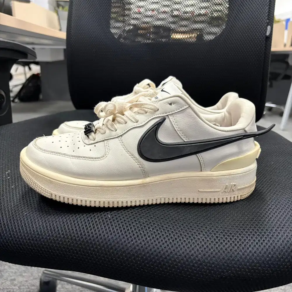 Second sepatu nike ambush size 41 sneaker