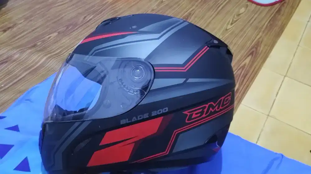 Helm BMC Fullface bekas