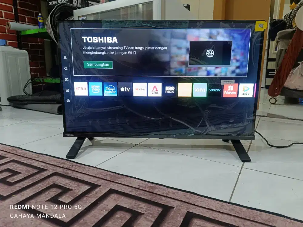 Led toshiba smart tv 32 inc masih baru