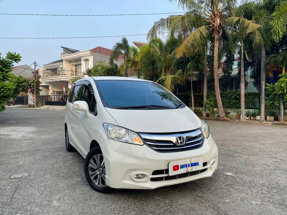 Honda Freed PSD AT MATIC 2013 TERMURAH