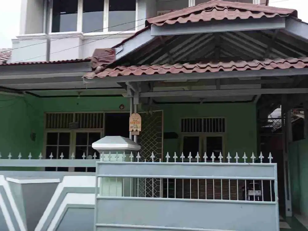 Dijual cepat Rumah 2 lantai di Harapan Indah 1 Bekasi