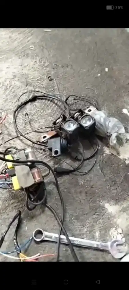 BullAes rx1 2 warna putih kuning