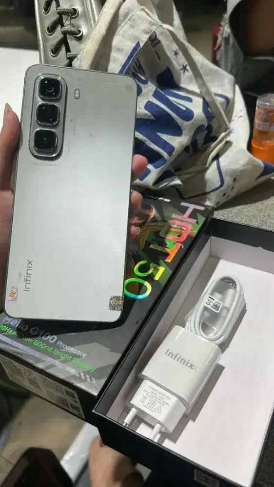 Hp infinix hot 50 silver 12/256