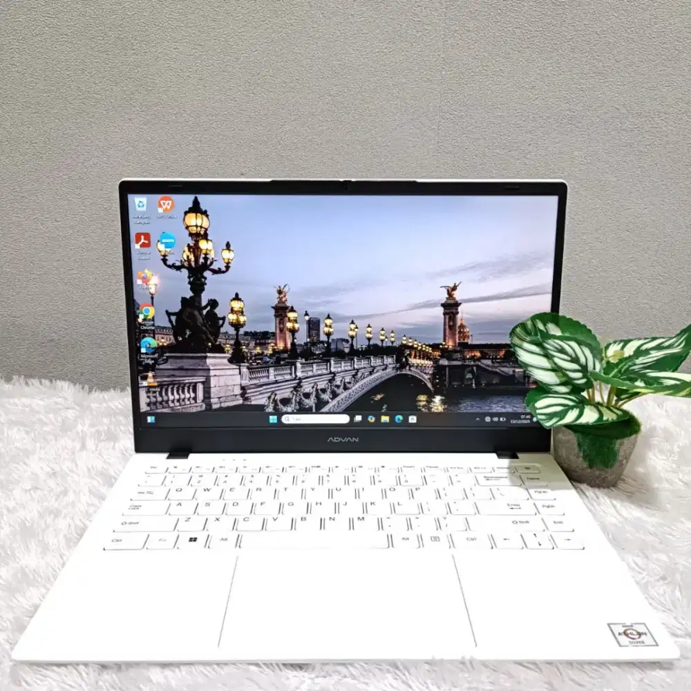 ADVAN SOULMATE X ATHLON SILVER 3020E RAM 8GB SSD 128GB LAYAR 14.0 FHD