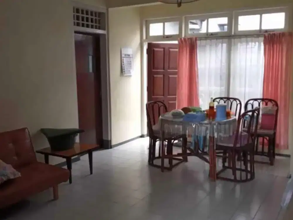 Rumah Araya Luas 175m Murah Dekat Plaza Araya