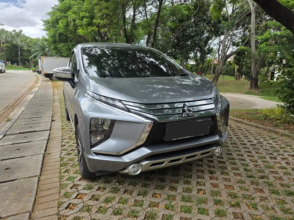 Mitsubishi Xpander 2018 1.5 A/T Ultimate Grey Tangan 1
