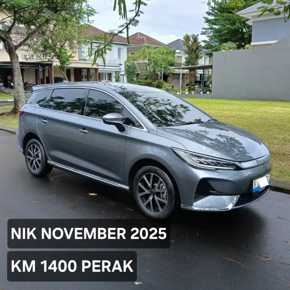 CASH - BYD M6 2025 - KM 1400