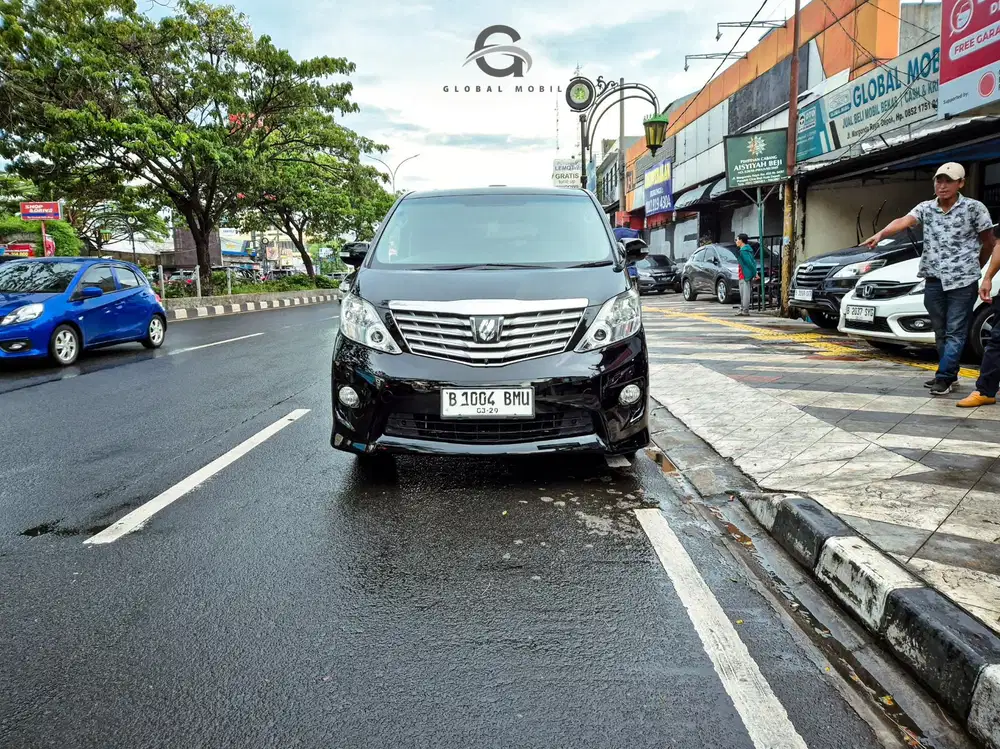 Toyota Alphard S 2.4 2011 AT Matic Genap