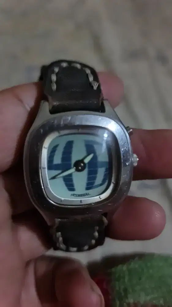 Jam fossil vintage original