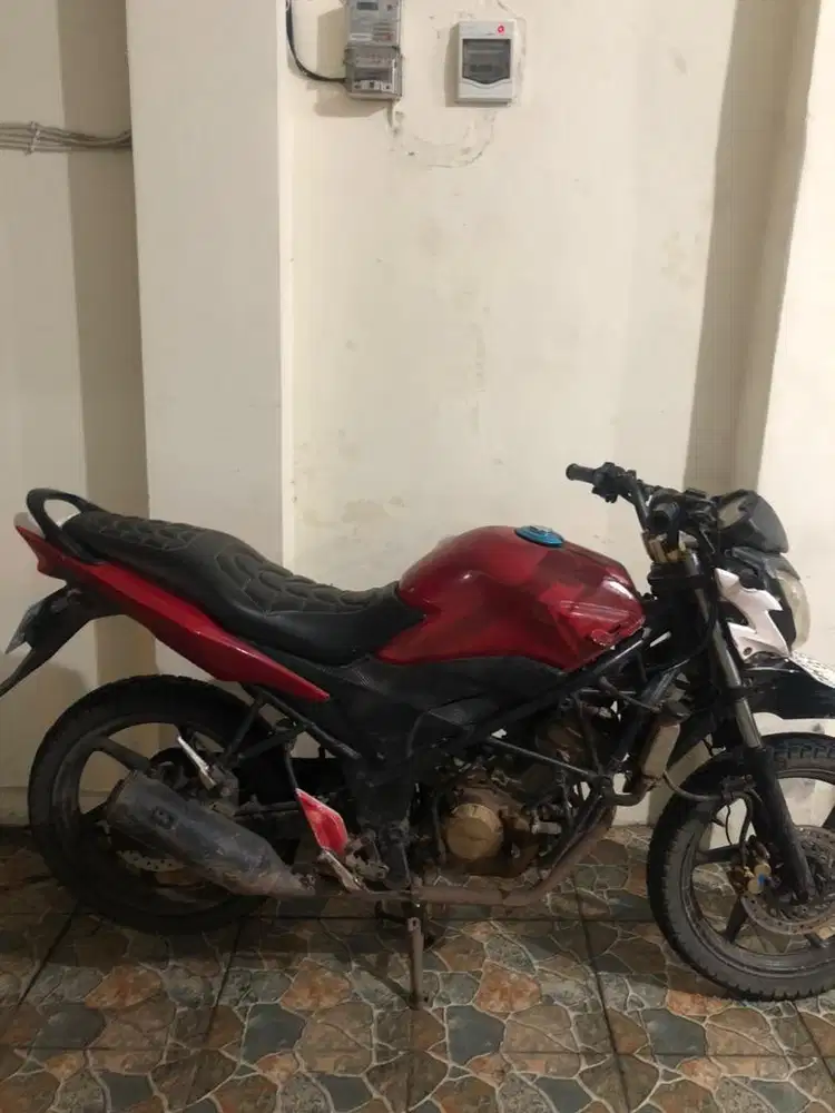 Cb150r old 2014 K15