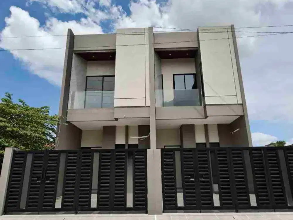 RUMAH BARU TENGGILIS MEJOYO SELATAN