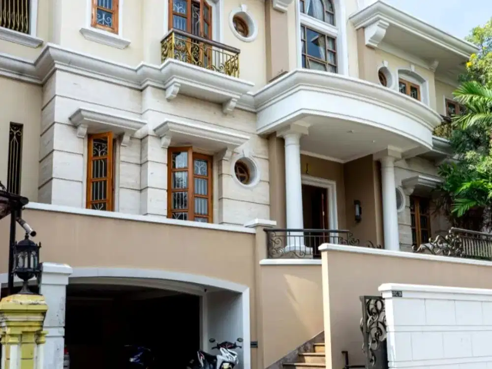 Rumah Di Cempaka Putih Tengah - Prime Location - Bangunan 3,5 Lantai