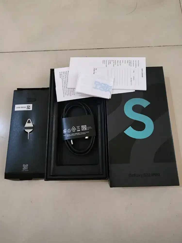 Samsung S22Ultra 12/256G