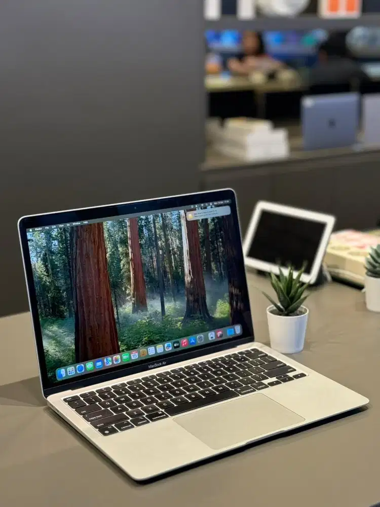 Macbook Air M1 8/256Gb Uc Bh 95%