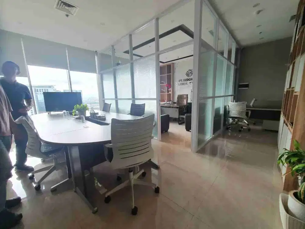 Di sewa office Gold Coast PIK