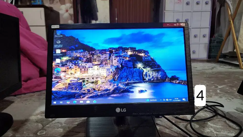 Set Komputer PC Desktop CPU Monitor Belajar Anak Pelajar Kerja Kantor