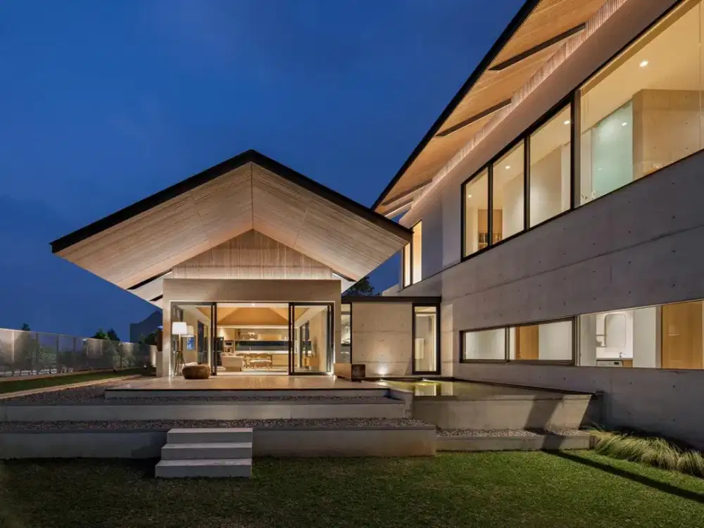 Rumah Exclusive View danau Mewah dan Luxury di Kota Baru Parahyangan