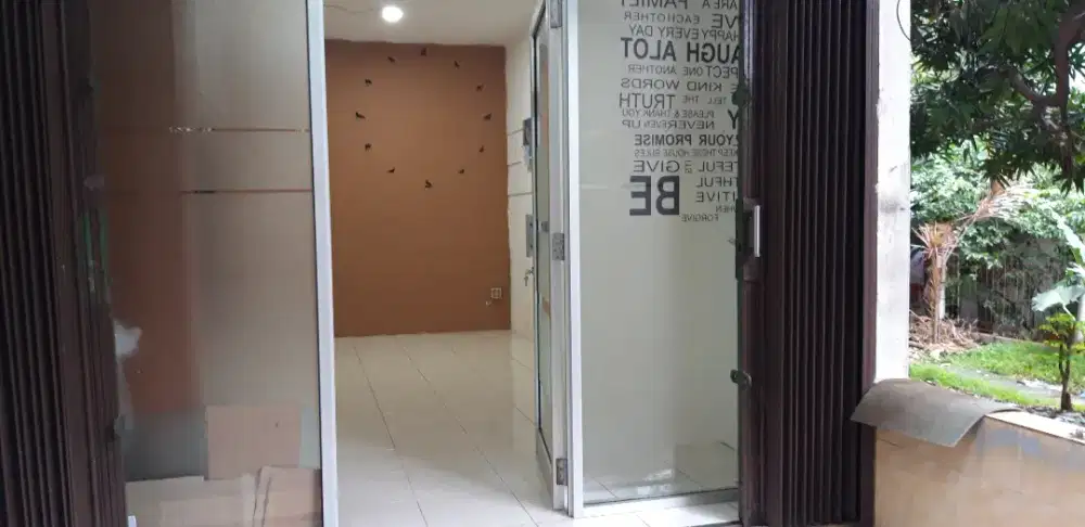 Sewa Tahunan Kios Boeing