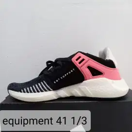 Sepatu buat running