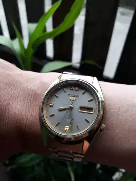 Jam tangan Seiko 5 automatic 706076