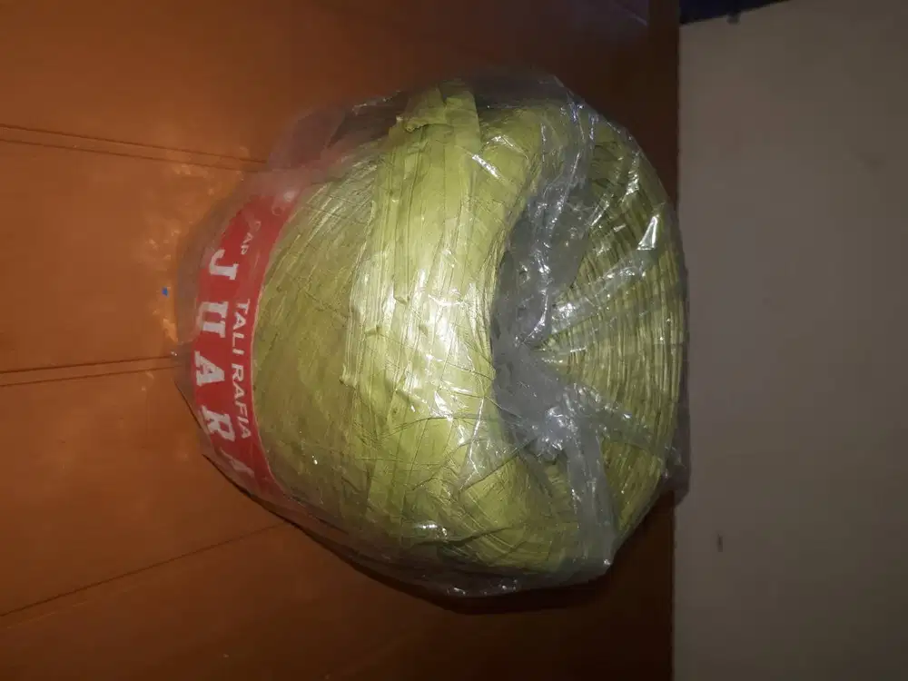 Tali Rafia kuat 1 kg