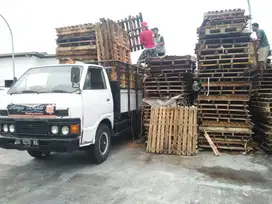 alas kayu palet bekas keramik