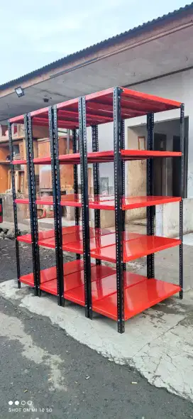 rak besi warna merah mantap betul
