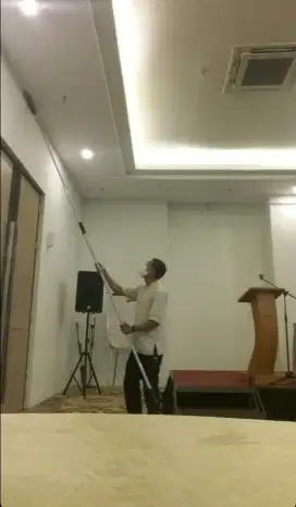 Mencari Pekerjaan Housekeeping/Cleaning Service