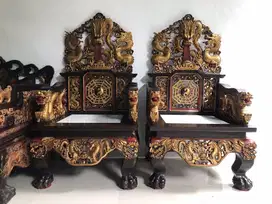 Dijual Sepasang Kursi Raja Motif Naga Patkwa Kayu Jati Tua