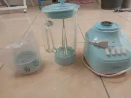 Blender merk midea