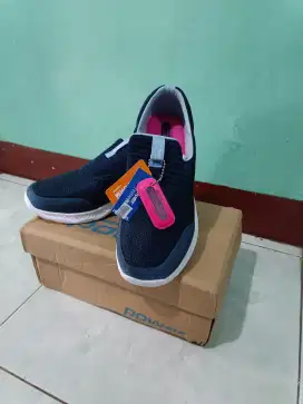 power sepatu sneaker wanita DD 100 navy biru 5289177 ukuran 40