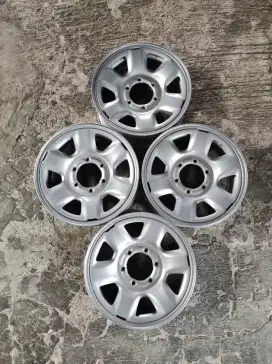 Velg Kaleng R16